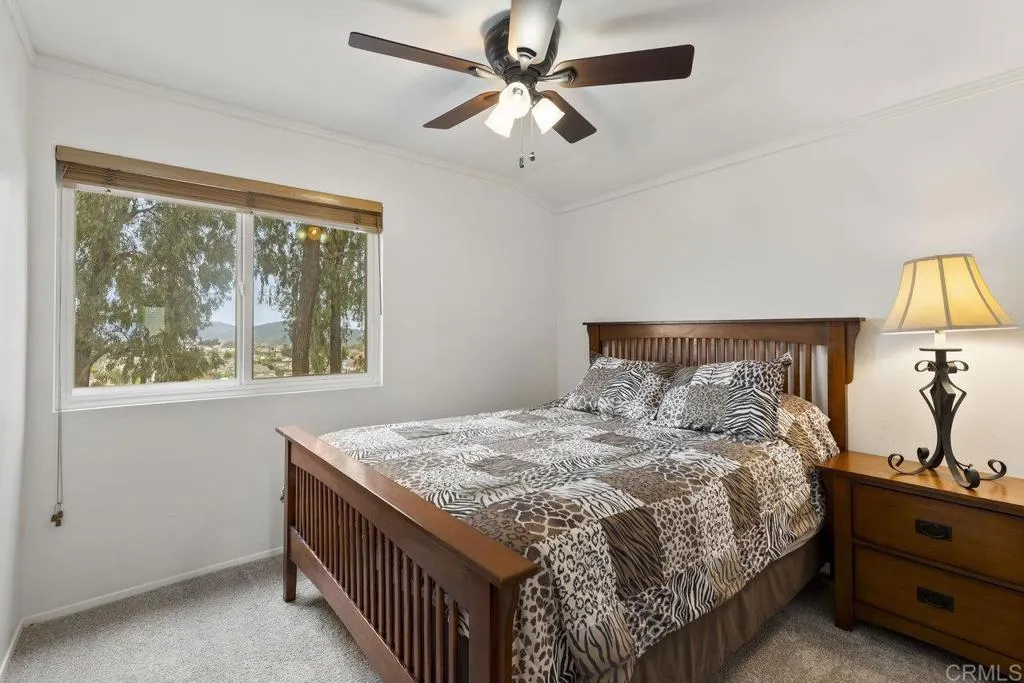 https://cdn.realtyfeed.com/cdn/127/306435232/38b80dcbbb219cc41d9ffc3f81cb3569.webp