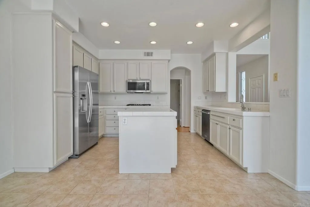 Photo #2: NDP2504539 Listing 
