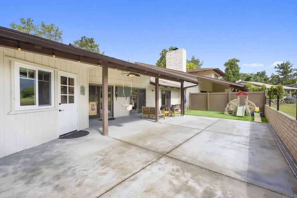 https://cdn.realtyfeed.com/cdn/127/306435566/1738f480c00082a51cead816c7da0a04.webp