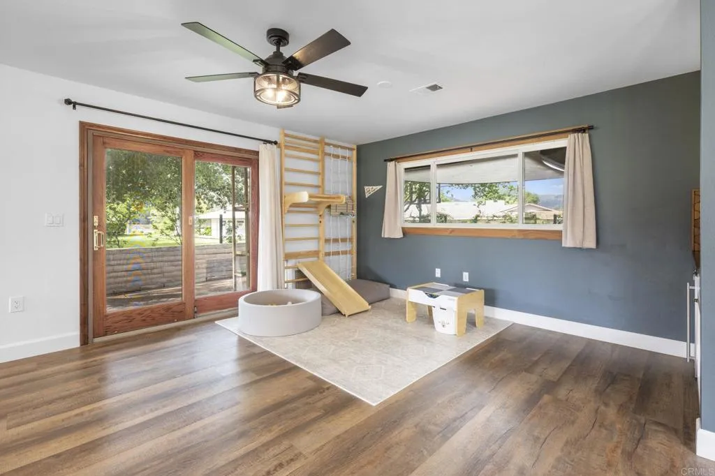 https://cdn.realtyfeed.com/cdn/127/306435566/51ca109fe782d0eb756bd46d8674e252.webp