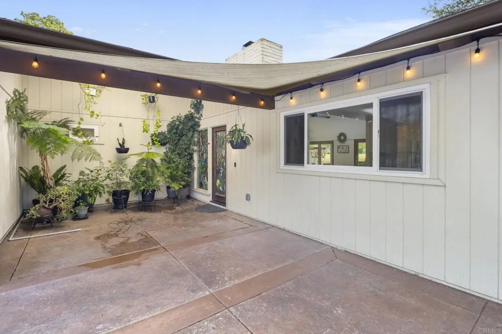 https://cdn.realtyfeed.com/cdn/127/306435566/5b66ba74e32929dc4b8f17fa78718ded.webp
