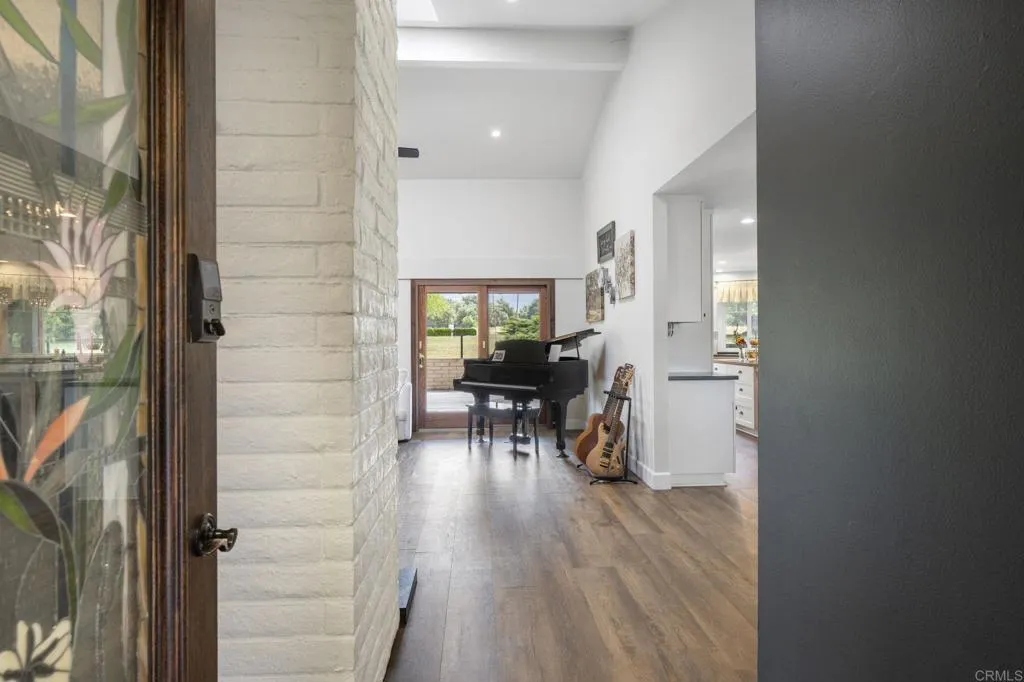 https://cdn.realtyfeed.com/cdn/127/306435566/da05f9879e1bf2c6182b487f2810f56a.webp
