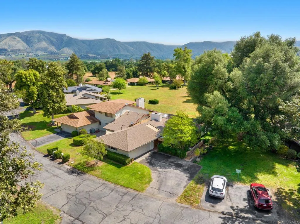 https://cdn.realtyfeed.com/cdn/127/306435566/f3dff588c260d6e2f30f139565f6a157.webp