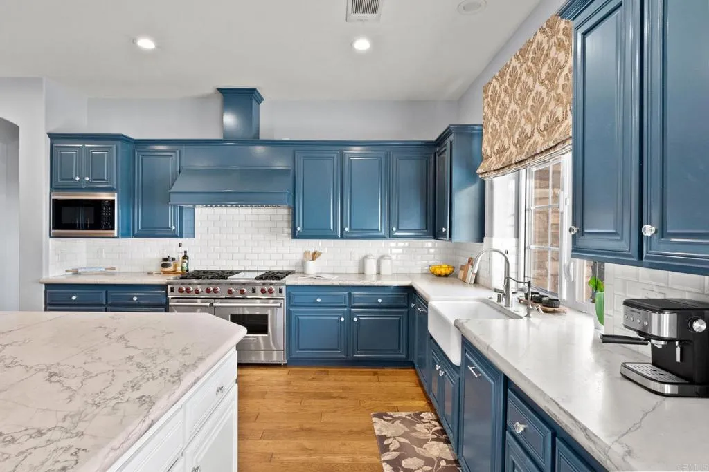 https://cdn.realtyfeed.com/cdn/127/306435774/2900d7cb2b3022689ece3de36e01c863.webp