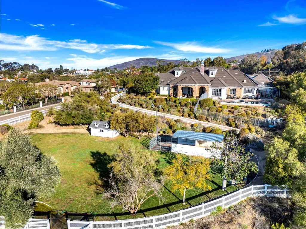 https://cdn.realtyfeed.com/cdn/127/306435774/ee013f2e91926255494f200020a86ab8.webp