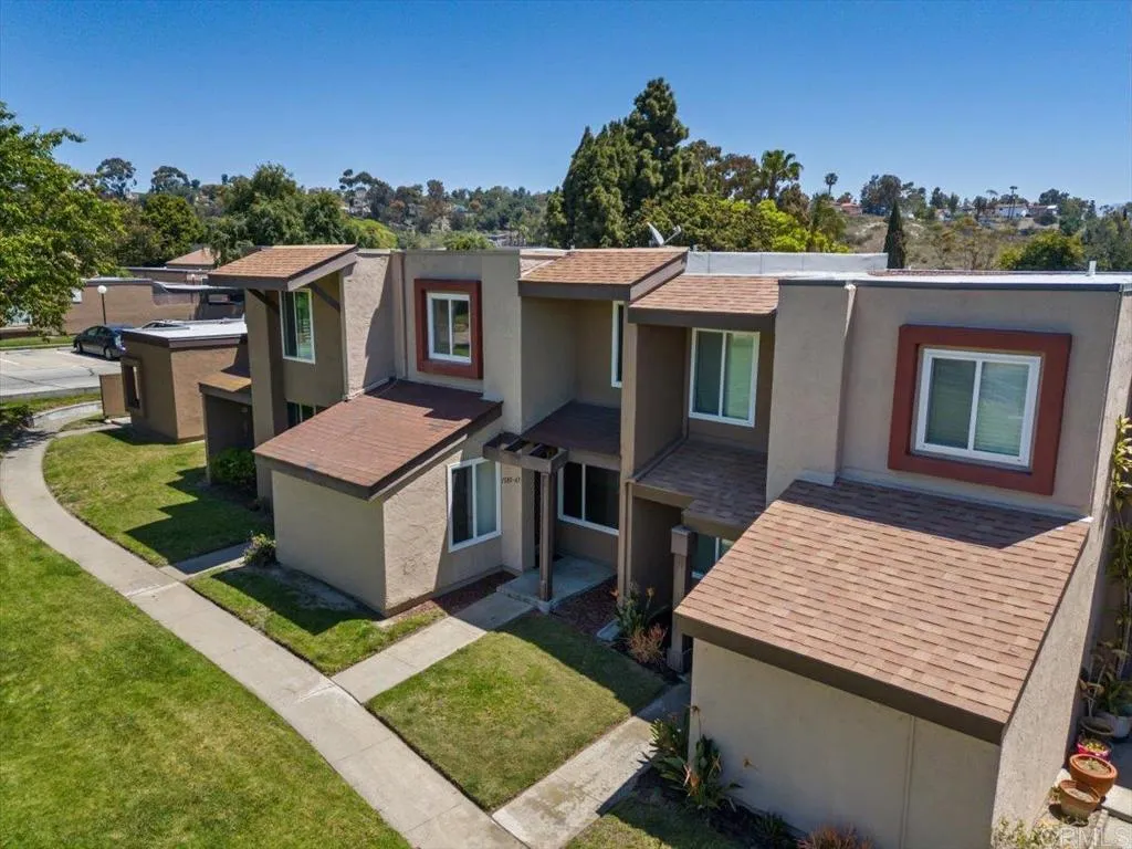 MLS: PTP2503357 Condo For Sale