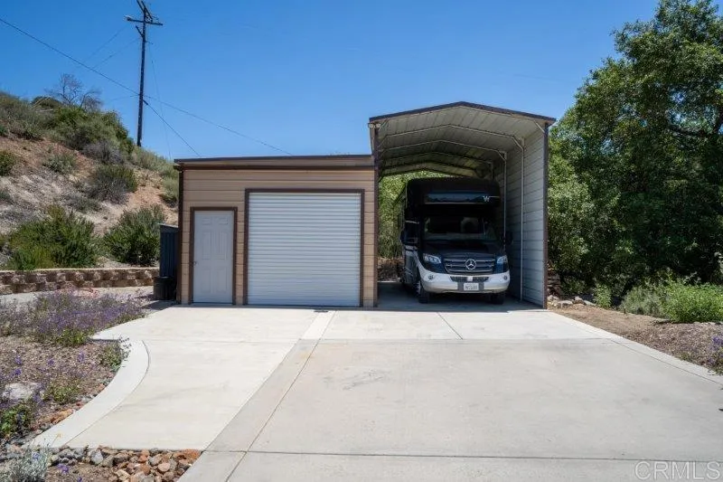 https://cdn.realtyfeed.com/cdn/127/306436016/13e522e478530ab3ba2ba3f9ed1c65d9.webp