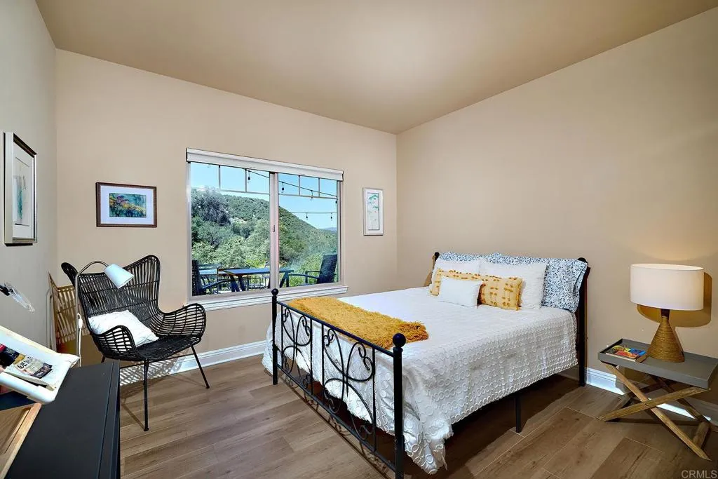 https://cdn.realtyfeed.com/cdn/127/306436016/72a46a5c256dc2ab70e4bed9b41964f8.webp