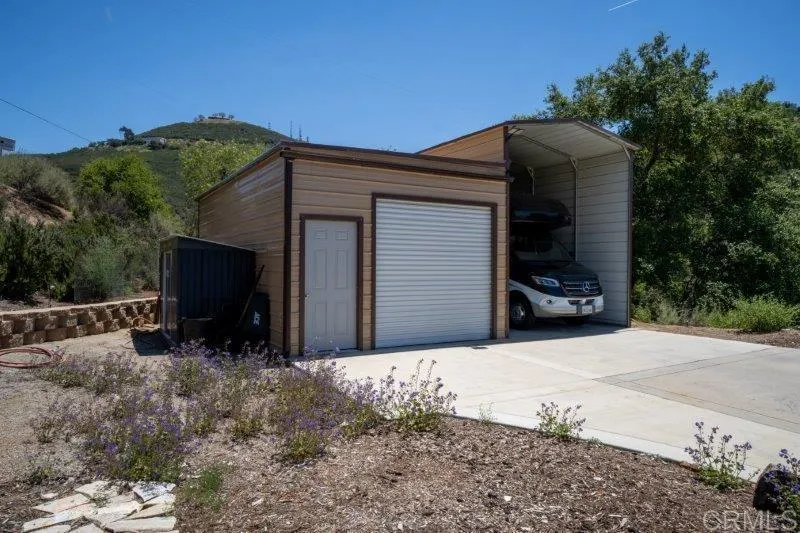 https://cdn.realtyfeed.com/cdn/127/306436016/cde3b2809d009e506ea6015c4fe8a96a.webp