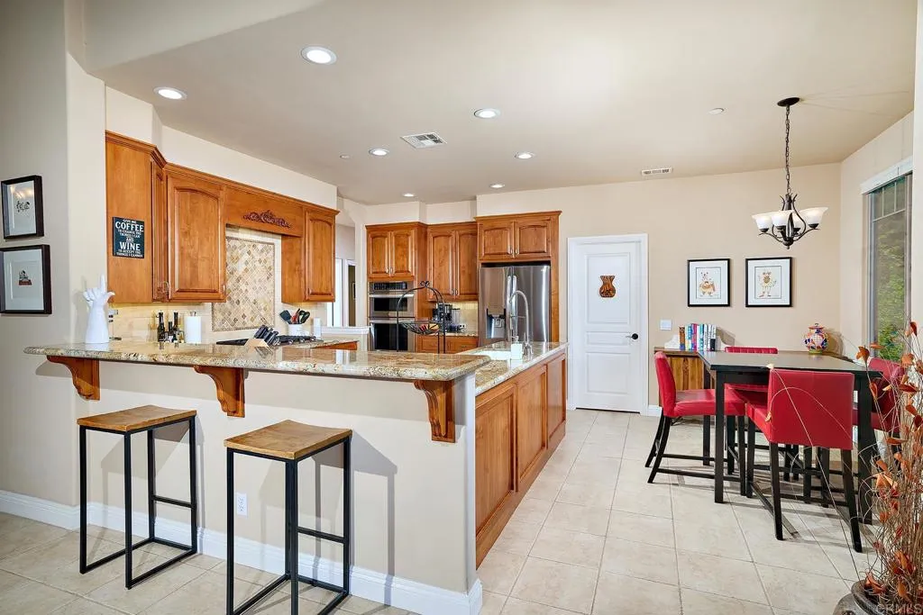 https://cdn.realtyfeed.com/cdn/127/306436016/cece1fbe718fe92762b2c6e2ede63ab5.webp