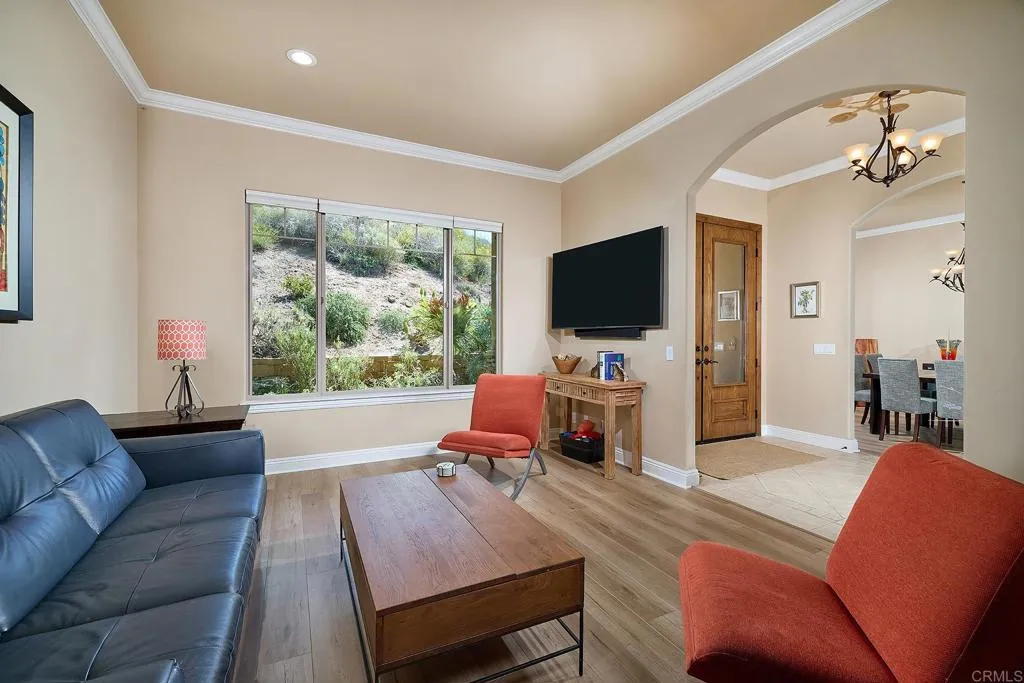 https://cdn.realtyfeed.com/cdn/127/306436016/fbfbb75da16c53bf9e0530e427e92b86.webp