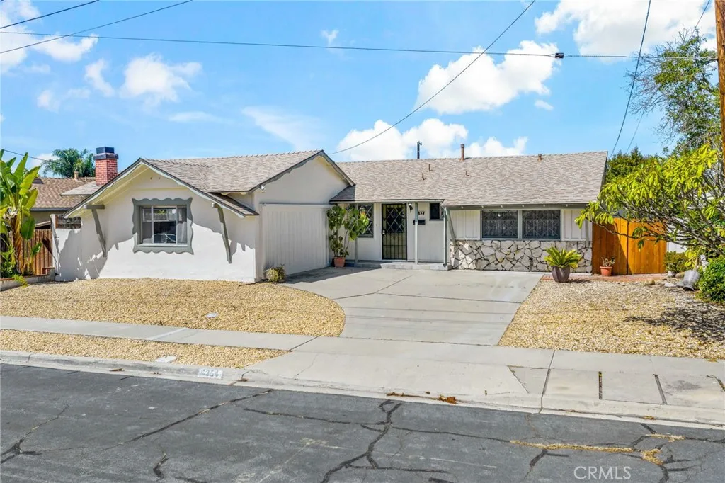 https://cdn.realtyfeed.com/cdn/127/306436182/8462cc37f6edae378bba601c71eda078.webp