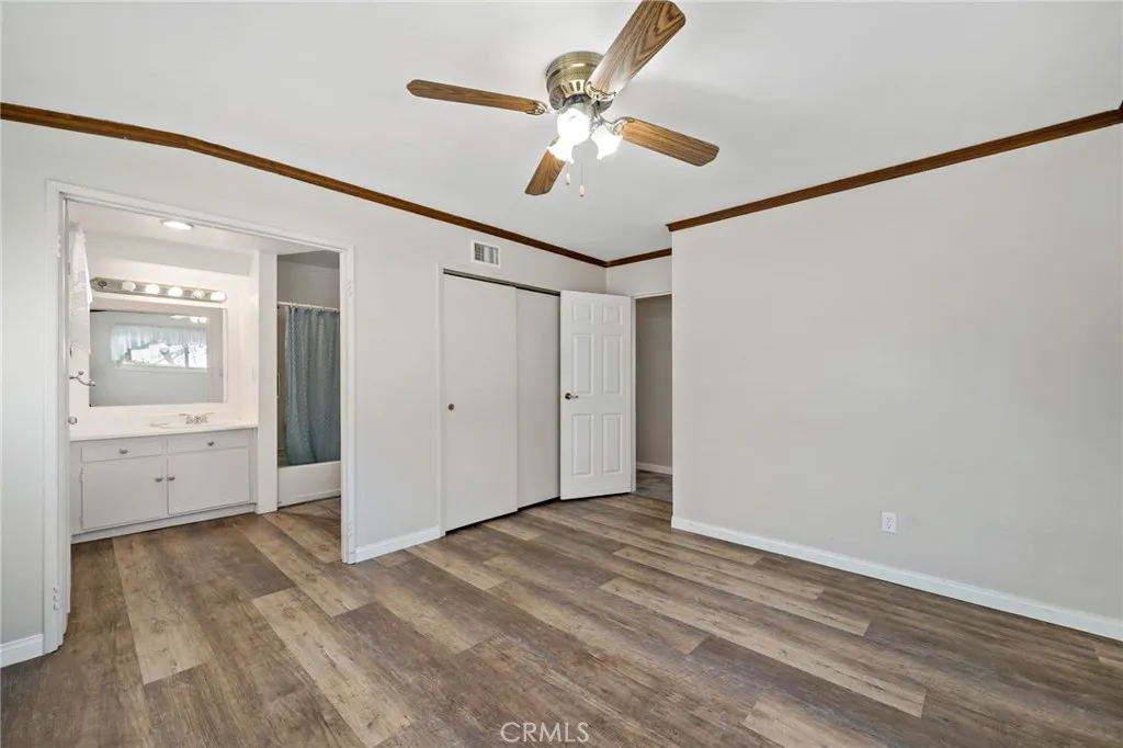 https://cdn.realtyfeed.com/cdn/127/306436182/90426bbed4e6e34d868cb6a18123c9b3.webp