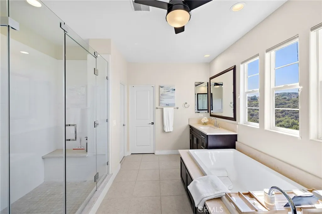 https://cdn.realtyfeed.com/cdn/127/306436205/0a2d0e534b0d74489fe1b8b6eee8bf86.webp