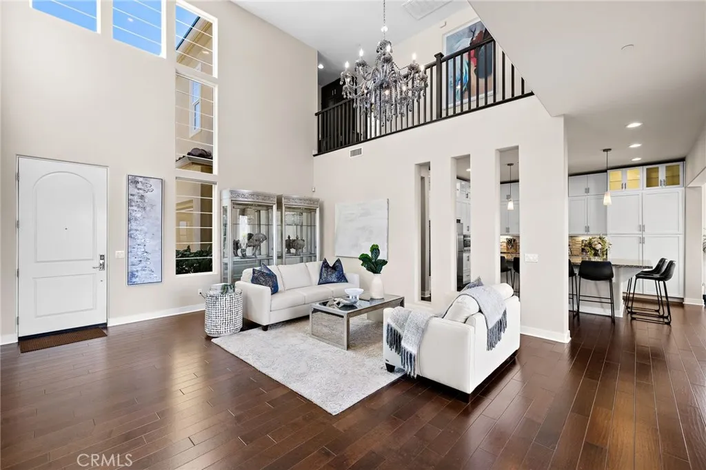 https://cdn.realtyfeed.com/cdn/127/306436205/cf9b8b13e36a69c4b2b7565988138bb6.webp