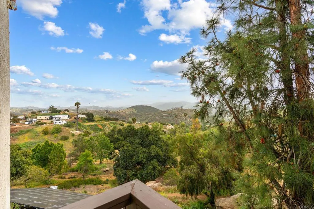 https://cdn.realtyfeed.com/cdn/127/306436210/15f3ab295b8e2c093ff391fa896b1ec2.webp
