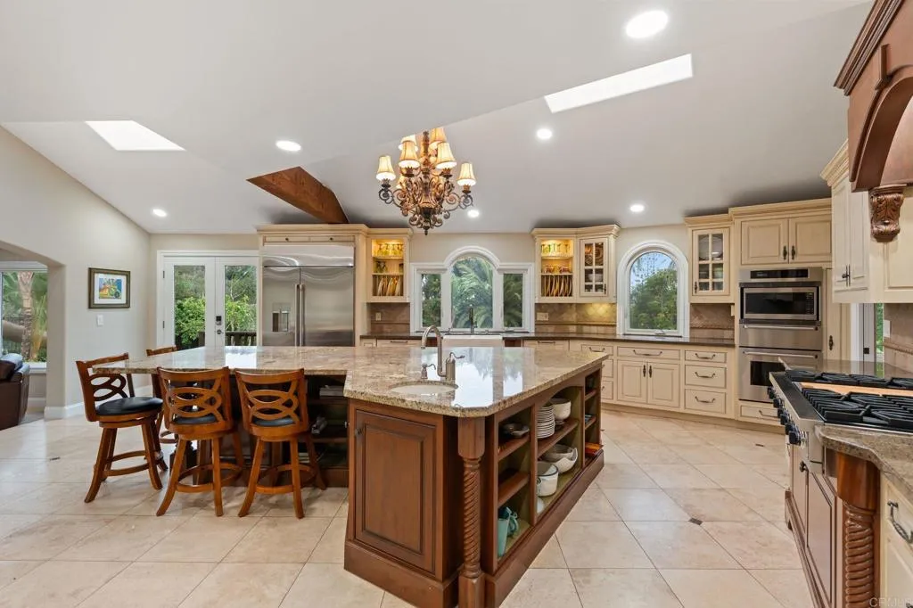 https://cdn.realtyfeed.com/cdn/127/306436210/28fb313c4762e1e5f171afddec9e8c39.webp