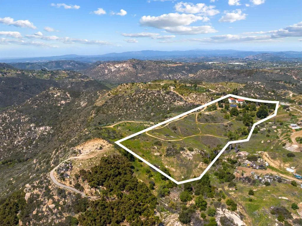 https://cdn.realtyfeed.com/cdn/127/306436210/d55ab14d32ad5dd9cad2018faeb4a008.webp