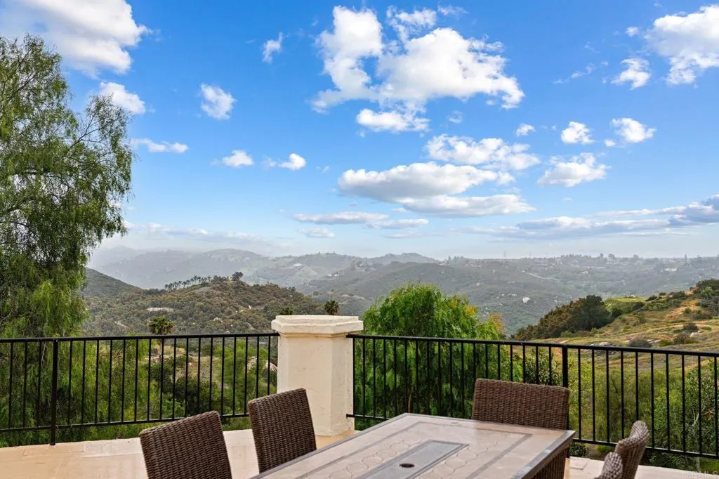 https://cdn.realtyfeed.com/cdn/127/306436210/d9a3bcfe31ae5d36e52406b924f1443a.webp
