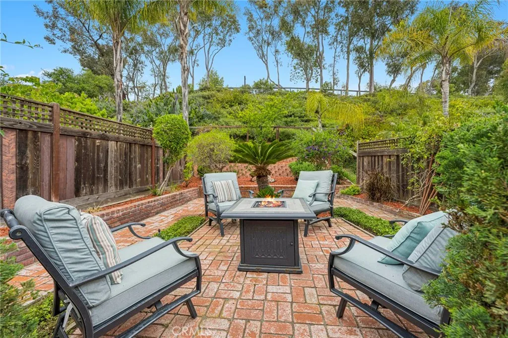 https://cdn.realtyfeed.com/cdn/127/306436212/3d44fe6ea5fe317d2e8086f568b3e68c.webp