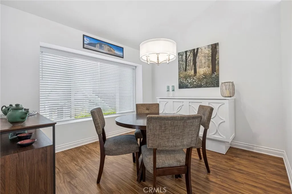 https://cdn.realtyfeed.com/cdn/127/306436212/495bf27da27707f6468b0e7ab9a96bfe.webp