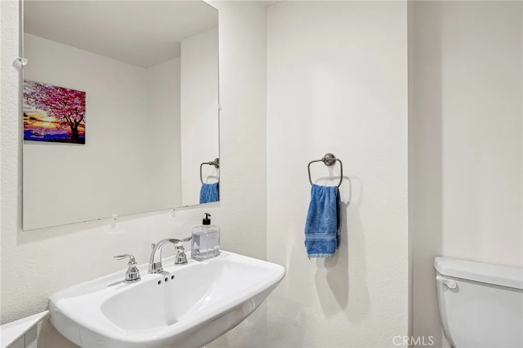 https://cdn.realtyfeed.com/cdn/127/306436212/b6eddcc56349e45afec513ec929d8cbf.webp