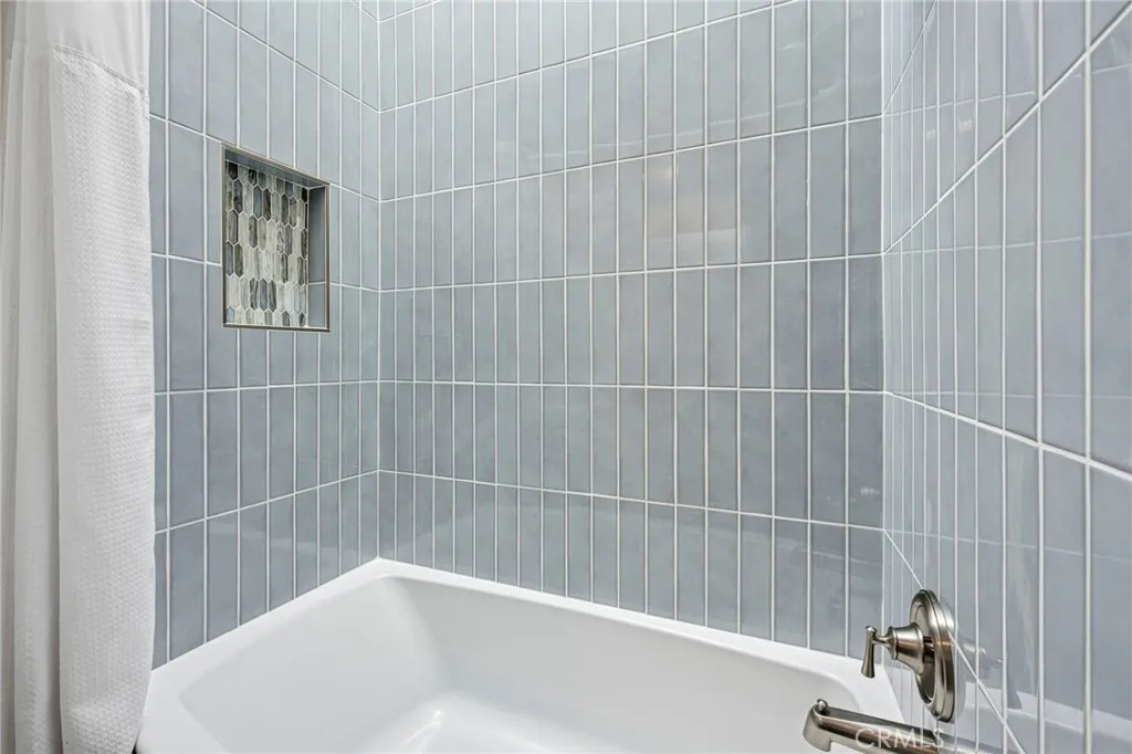 https://cdn.realtyfeed.com/cdn/127/306436212/f0228b484e9e867e5a477357540705a4.webp