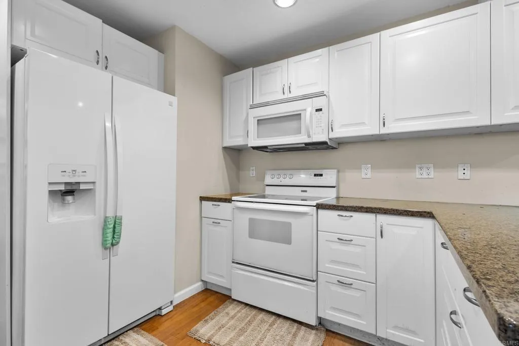 https://cdn.realtyfeed.com/cdn/127/306436236/5f7cc7cc9f507c9ff8fe7dca763c881c.webp