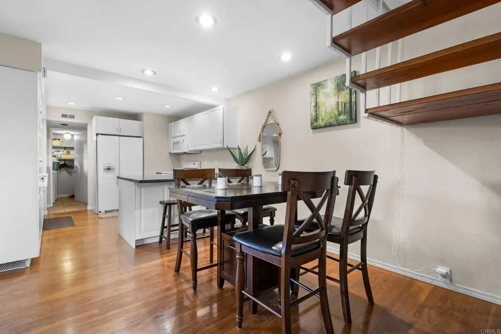 https://cdn.realtyfeed.com/cdn/127/306436236/e800166ba9f1fac90f1db6c4386639cb.webp