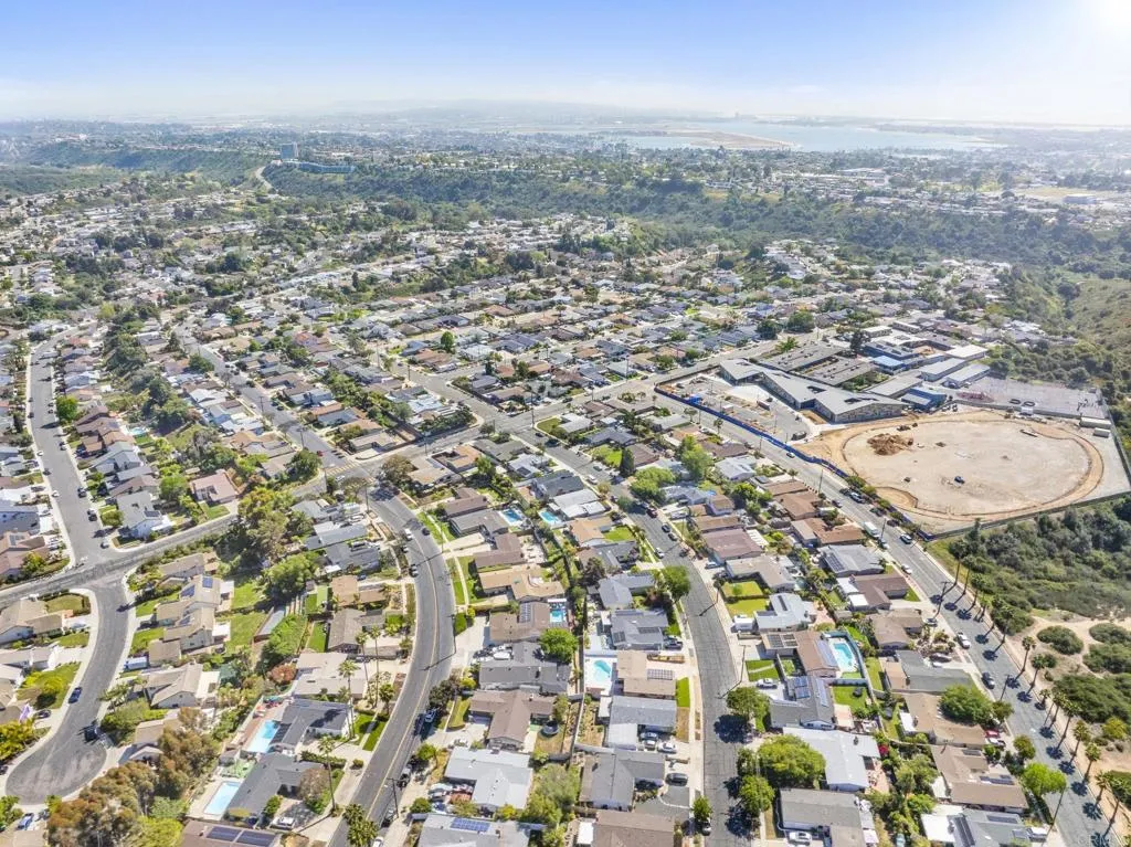 https://cdn.realtyfeed.com/cdn/127/306436389/5816bd32f73ccbe4ddc78abe0c92a8ff.webp