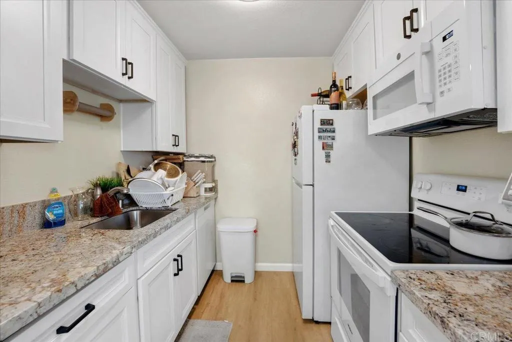 https://cdn.realtyfeed.com/cdn/127/306436486/a8e1148a18ce3be6d8007bbb1495689a.webp