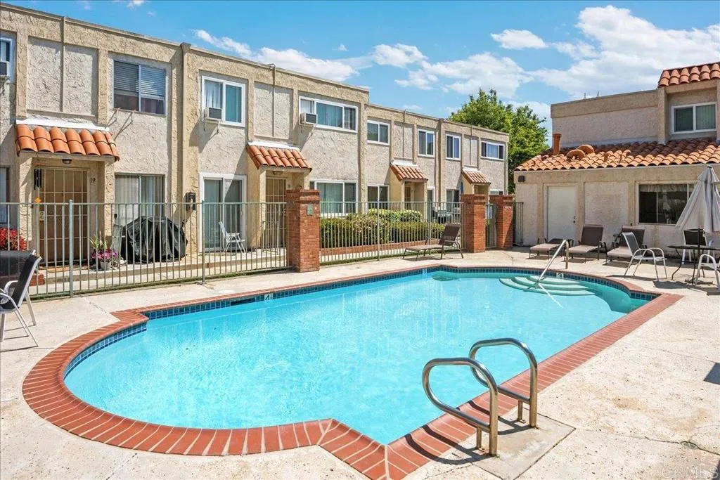 https://cdn.realtyfeed.com/cdn/127/306436486/c6c7ea1b18ef336c7bf792bf6eedd8f6.webp