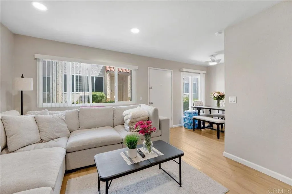 https://cdn.realtyfeed.com/cdn/127/306436486/dfaf1d75d4faeda3c3cce93e4368d7f0.webp