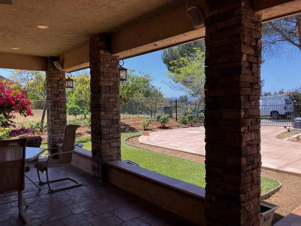 https://cdn.realtyfeed.com/cdn/127/306436488/322893f29c15c4afd01f4223a9af7a15.webp