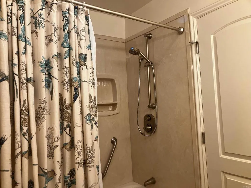 https://cdn.realtyfeed.com/cdn/127/306436488/6262dfad4cce09108478150cc506df14.webp