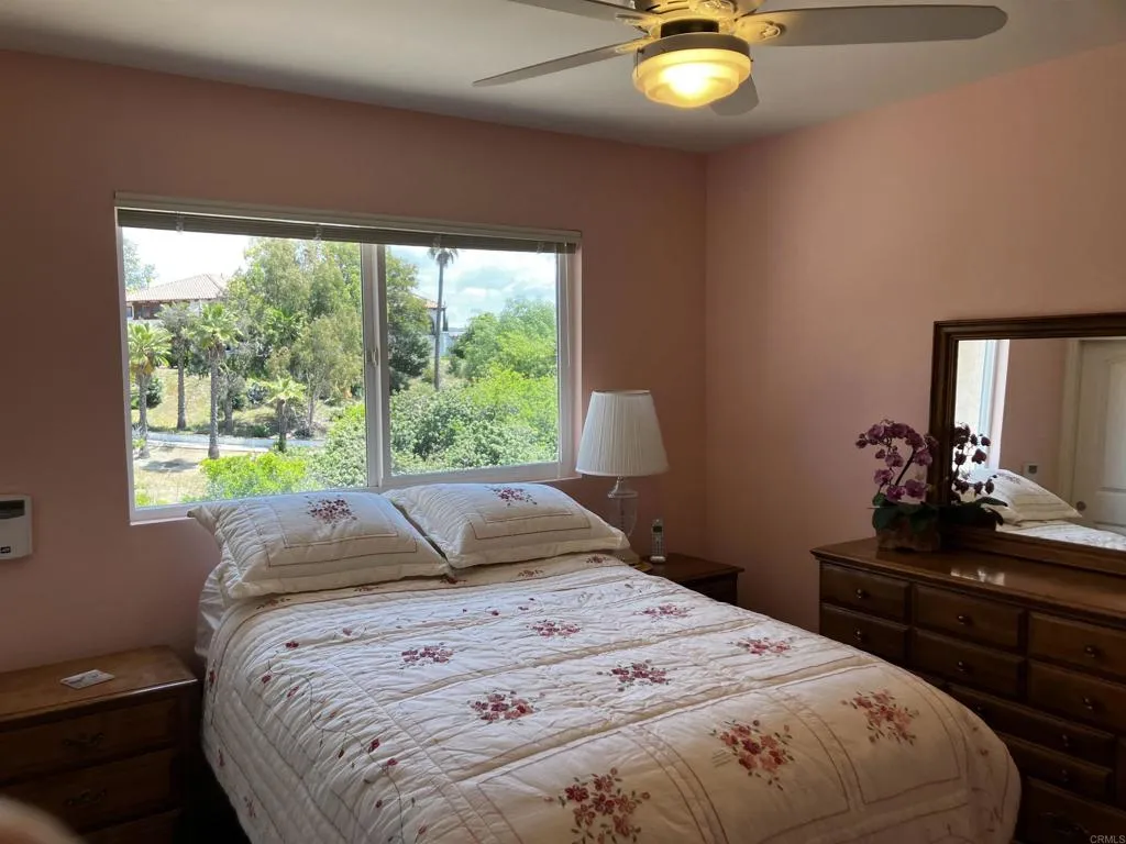 https://cdn.realtyfeed.com/cdn/127/306436488/d5f1bd7e57cd223bf37f4a4afcb362a5.webp