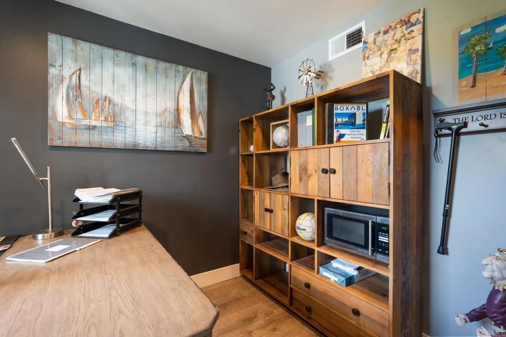 https://cdn.realtyfeed.com/cdn/127/306436517/2f7a80729d3d19424bee1291150bc465.webp