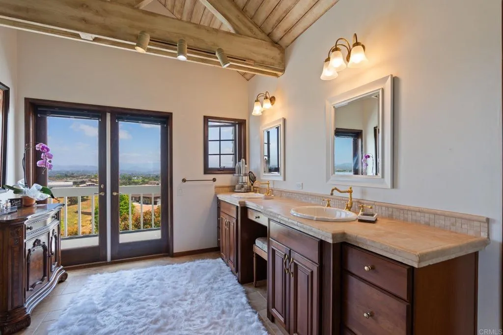 https://cdn.realtyfeed.com/cdn/127/306436517/346e81892e82a3f5306dacebedb9ca26.webp
