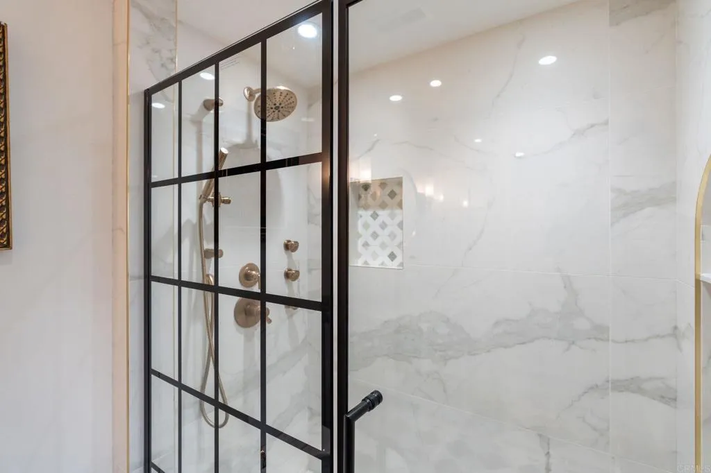 https://cdn.realtyfeed.com/cdn/127/306436517/3ca8c472b38e35258ca2bf9df46f301b.webp
