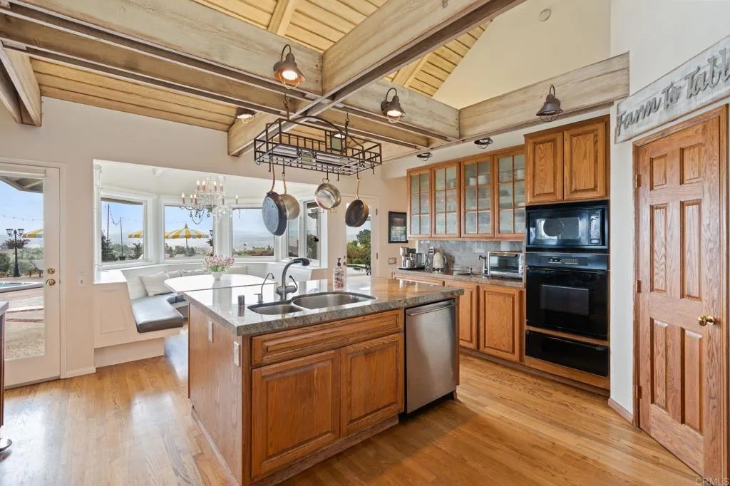 https://cdn.realtyfeed.com/cdn/127/306436517/4068f9ddd4118781311041022826cb56.webp
