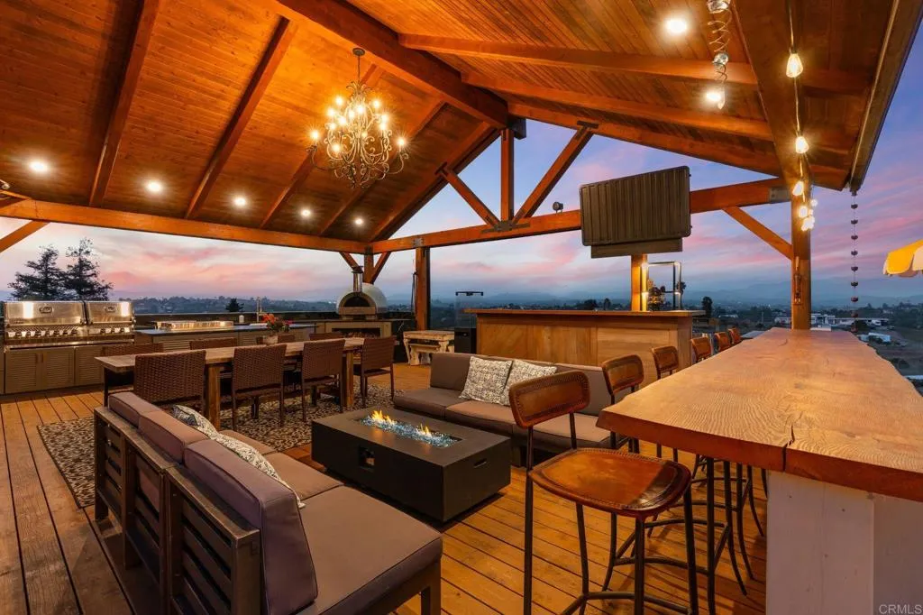 https://cdn.realtyfeed.com/cdn/127/306436517/4d41761e5e2c26a4f00233aa8f29352c.webp