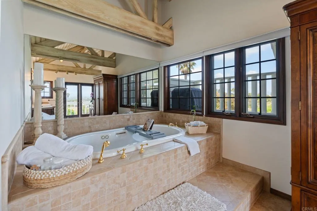 https://cdn.realtyfeed.com/cdn/127/306436517/5c5a08498e3f69f0a401554a8e34d28a.webp