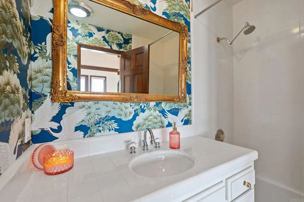 https://cdn.realtyfeed.com/cdn/127/306436517/8d32458ab1dbd2f229333d3108ea89a1.webp