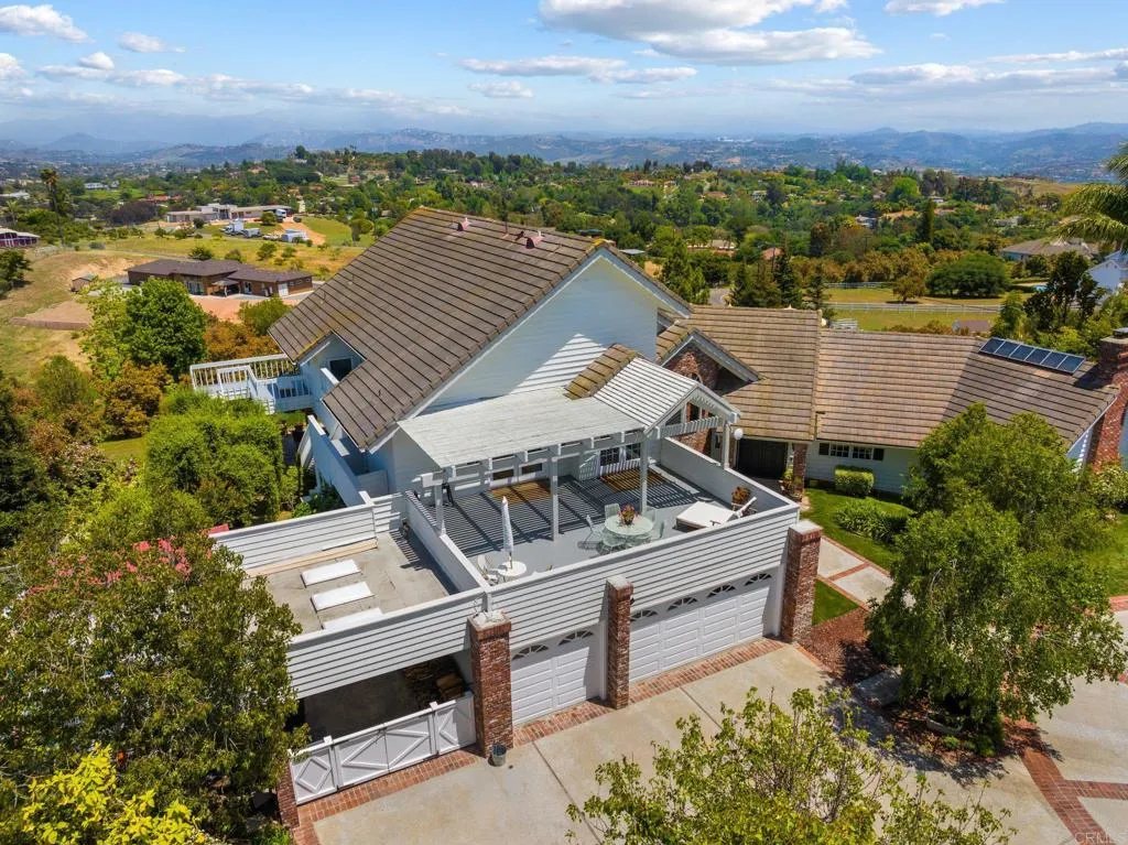 https://cdn.realtyfeed.com/cdn/127/306436517/9e5cec5b7e69f8d7217ac332b0d48fa2.webp