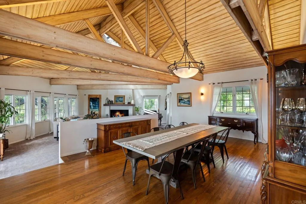 https://cdn.realtyfeed.com/cdn/127/306436517/b9b55ddf93a6dd67c86d8c2a2a822b55.webp
