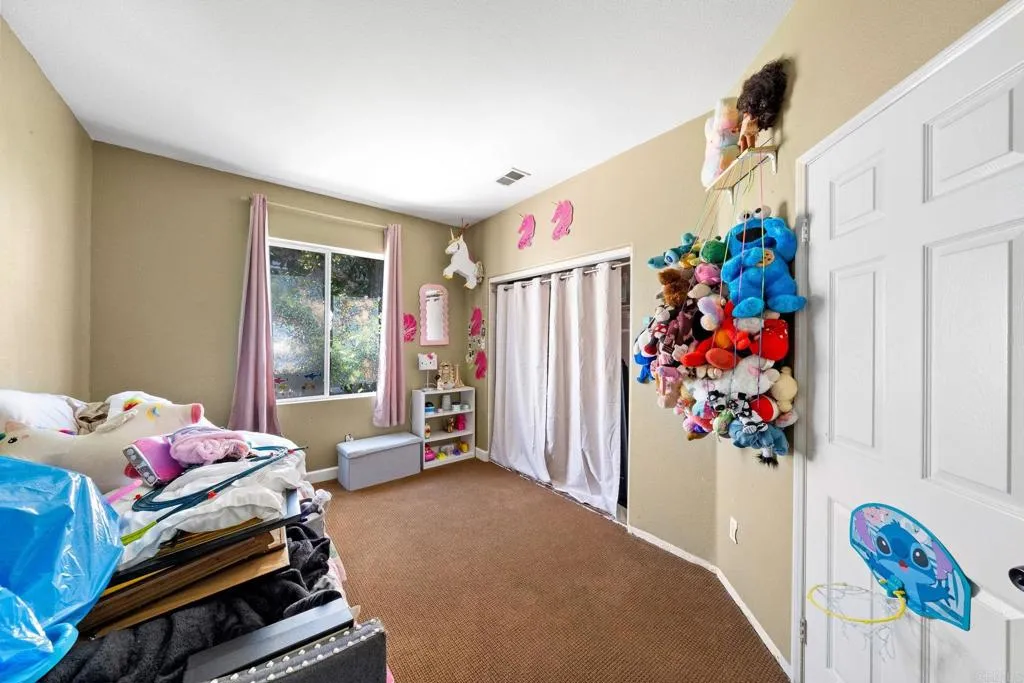 https://cdn.realtyfeed.com/cdn/127/306436776/345d1259e7804d7d90239fe8d5f83b3b.webp