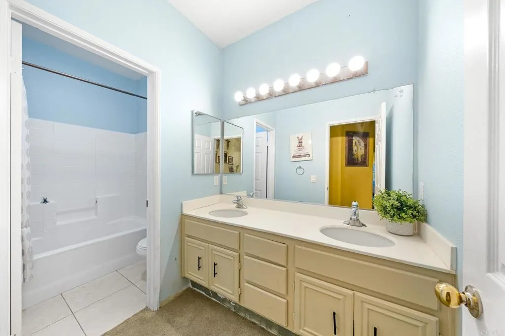 https://cdn.realtyfeed.com/cdn/127/306436776/3b3d886c28b98ec76d1317eb9c2618fa.webp
