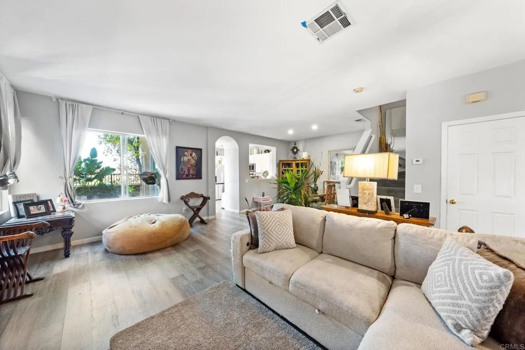 https://cdn.realtyfeed.com/cdn/127/306436776/a4e7e7e85f0c2a647e6778a852915b9c.webp