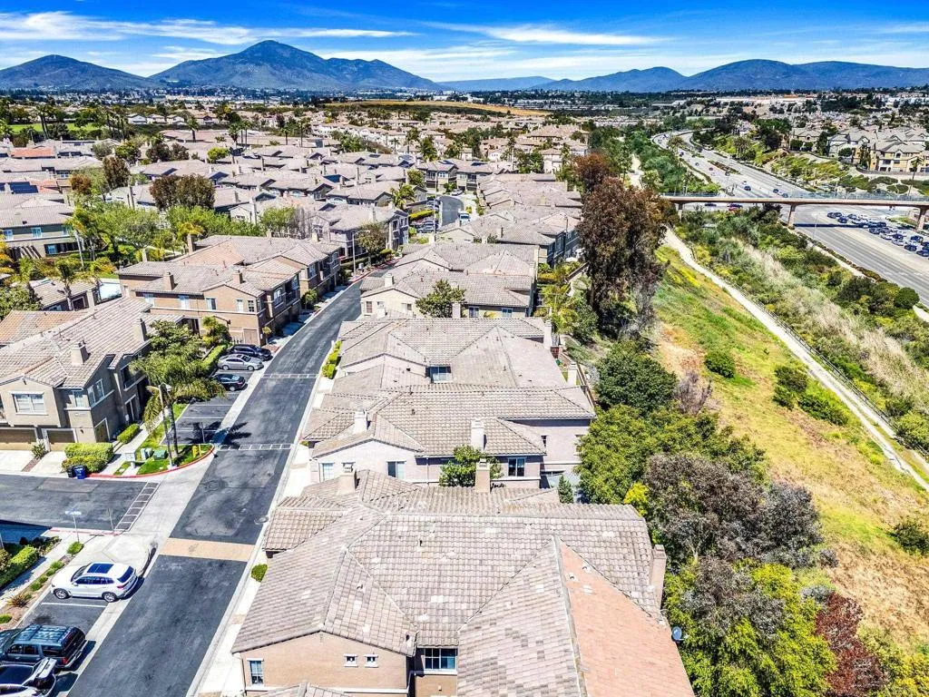 https://cdn.realtyfeed.com/cdn/127/306436776/c5ce13c24a45bbb4dde3aae93c5ad38a.webp