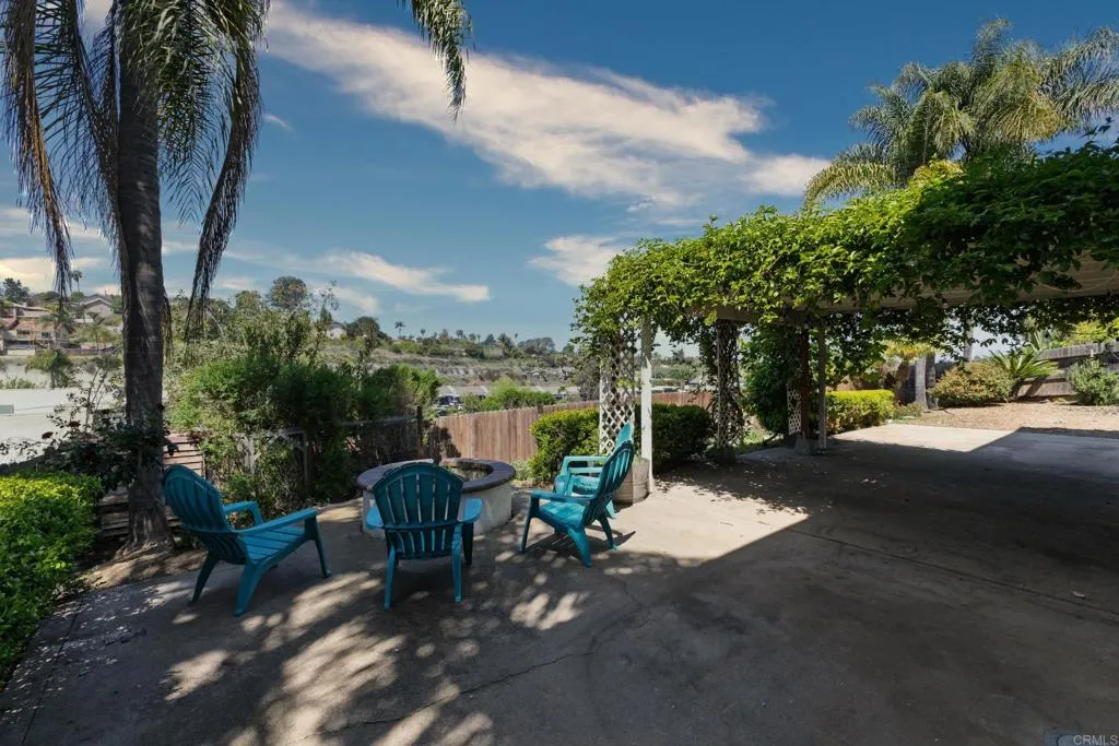 https://cdn.realtyfeed.com/cdn/127/306436778/7693d1f7d33a672abaf982c6021cc68b.webp